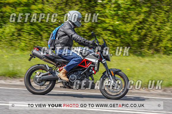 RS2204_12026