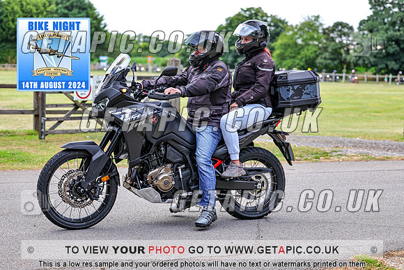 PR2408-12694_LOGO_ON_PHOTO