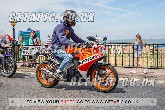 RS0622_3652