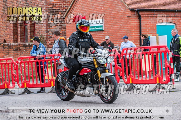 TW2508-1725_LOGO_ON_PHOTO