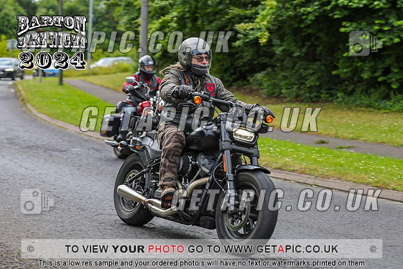 PR2407-2070_LOGO_ON_PHOTO
