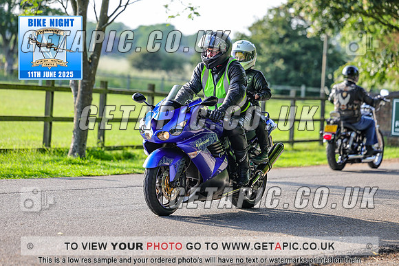 PR2506-06129_LOGO_ON_PHOTO