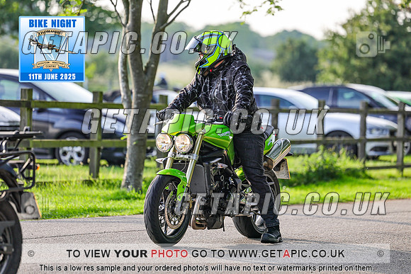 PR2506-07903_LOGO_ON_PHOTO