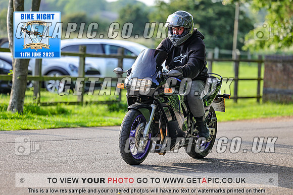 PR2506-07103_LOGO_ON_PHOTO