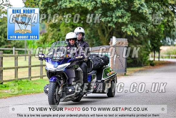 PR2408-04031_LOGO_ON_PHOTO