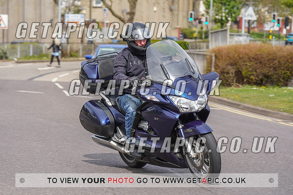 RS2204_6873
