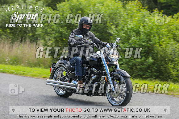 GP2406-1417-C_LOGO_ON_PHOTO