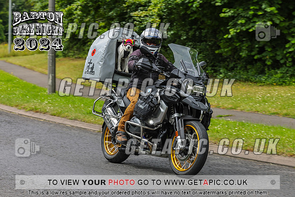 PR2407-064_LOGO_ON_PHOTO