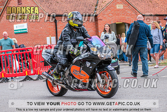TW2508-5018_LOGO_ON_PHOTO