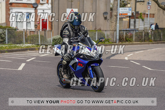 RS2204_6822