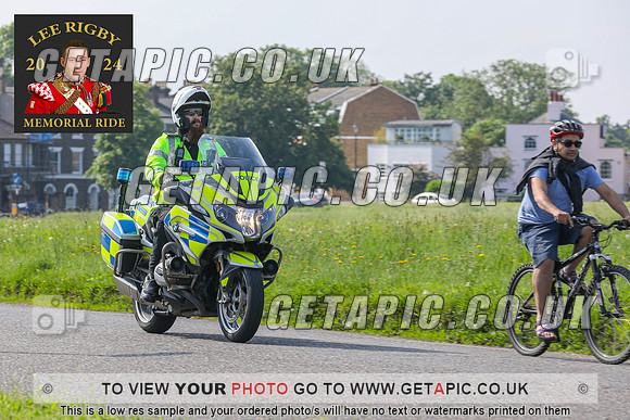 GP2405-3228-C_LOGO_ON_PHOTO